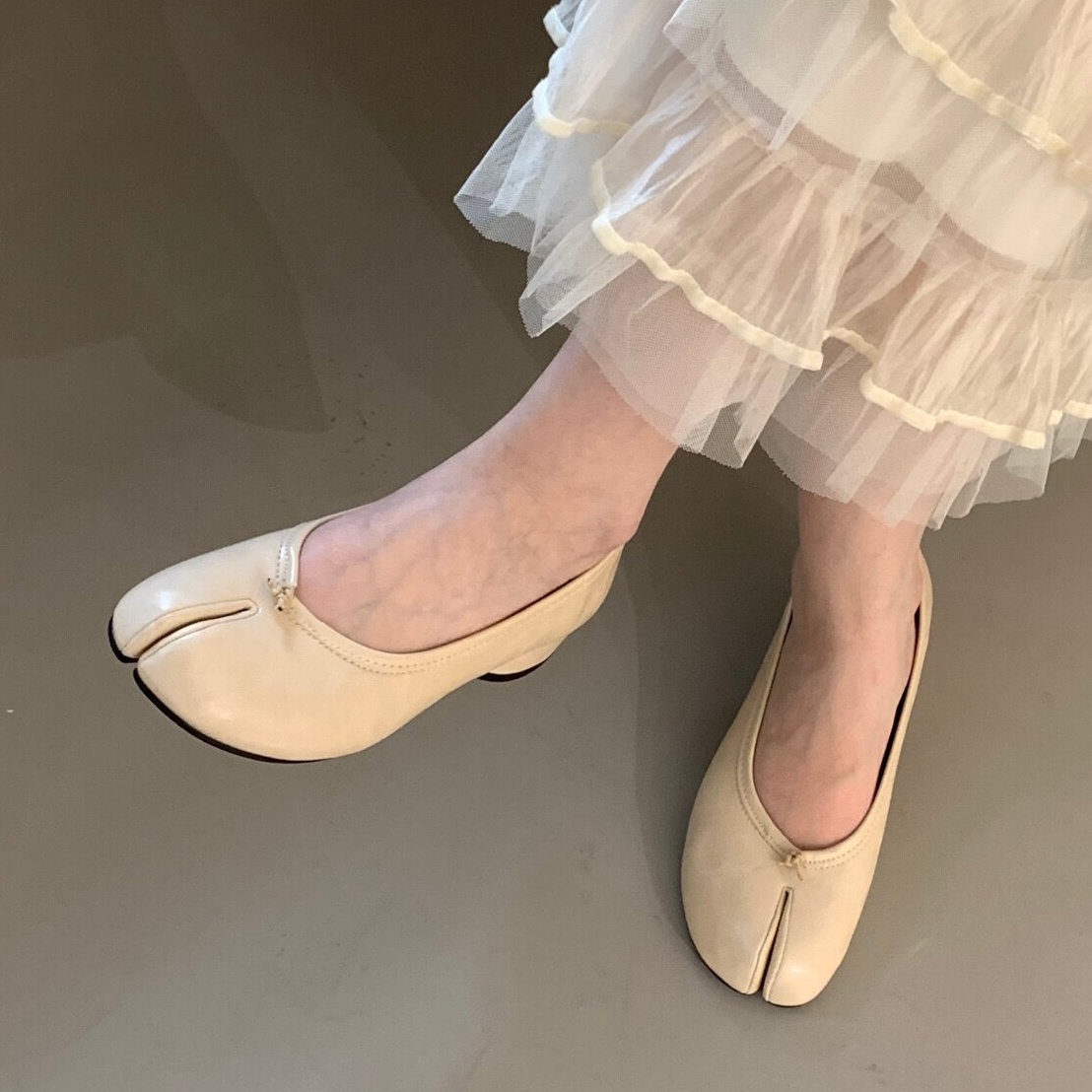 Bailamos Women Low Heel Split  - Shoes For Women Flats incelemesi ve fiyatı